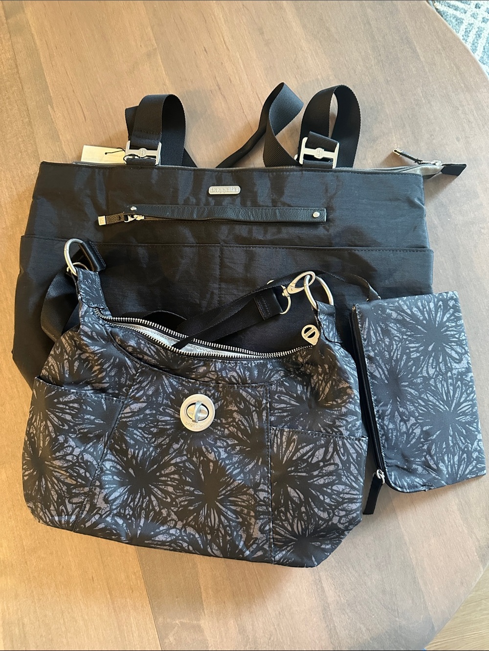 Baggallini bag bundle